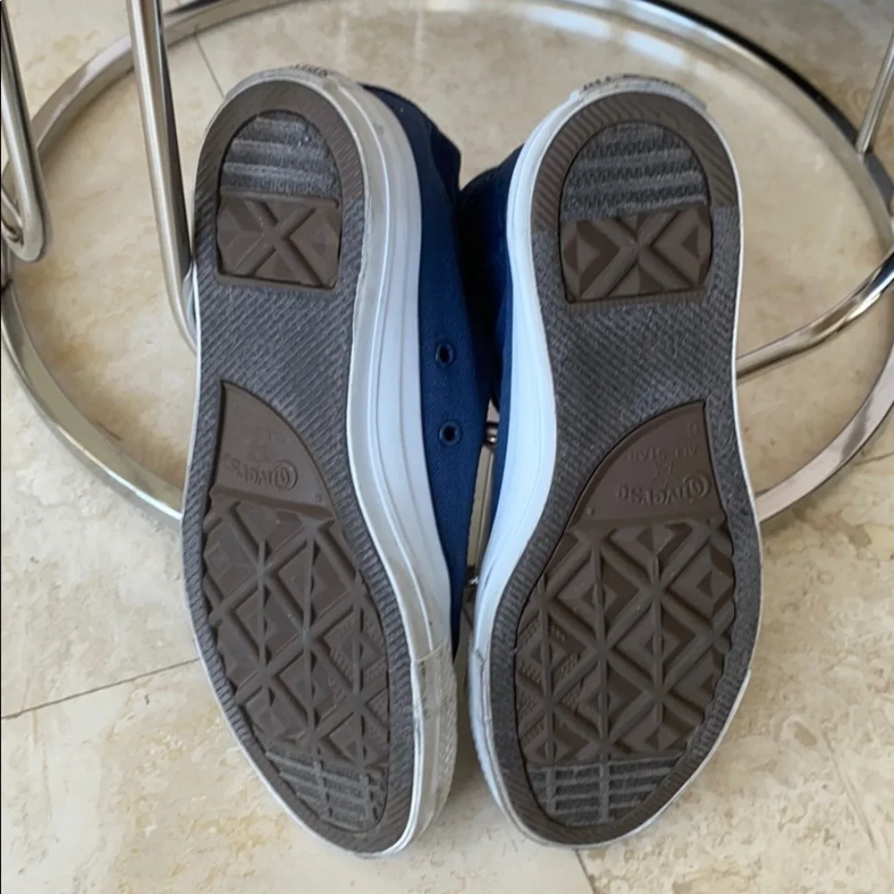 Limited Edition - Navy Blue Converse Chuck Taylor - Picture 7 of 7
